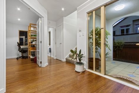 Photo of property in 2/30 Manu Place, Pinehill, Auckland, 0632