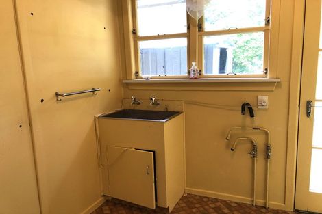 Photo of property in 1 Riverview Lane, Balclutha, 9230