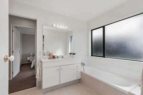 Photo of property in 39 Luculia Drive, Mount Maunganui, 3116