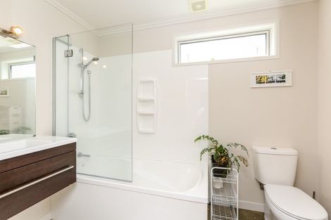 Photo of property in 30 Birdwood Avenue, Moturoa, New Plymouth, 4310