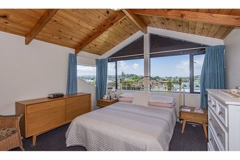 Photo of property in 195 Fairway Drive, Te Kamo, Kamo, 0112