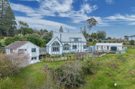 Photo of property in 33 Abbotsford Road, Waipawa, 4210
