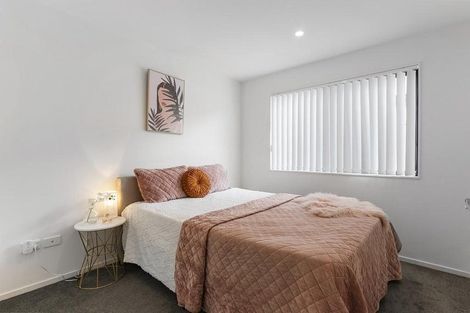 Photo of property in 2 Tumu Road, Papakura, 2110