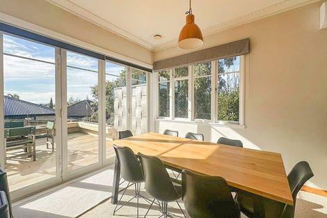 Photo of property in 6 Ridout Street, Maeroa, Hamilton, 3200