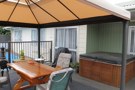 Photo of property in 27 Hurndall Street East, Maungaturoto, 0520