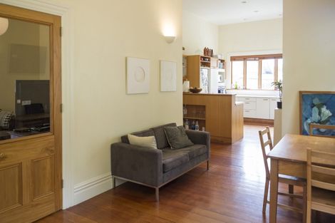 Photo of property in 176 Derwent Street, Island Bay, Wellington, 6023