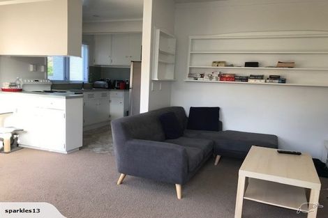 Photo of property in 16 Keldale Place, Forrest Hill, Auckland, 0620