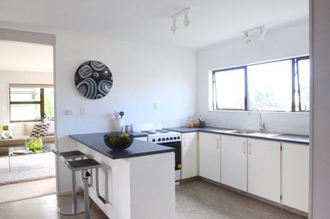 Photo of property in 42 Elliston Crescent, Stanmore Bay, Whangaparaoa, 0932