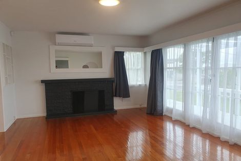 Photo of property in 99 Tiroroa Avenue, Te Atatu South, Auckland, 0610