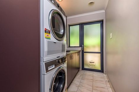 Photo of property in 166a Upper Harbour Drive, Greenhithe, Auckland, 0632