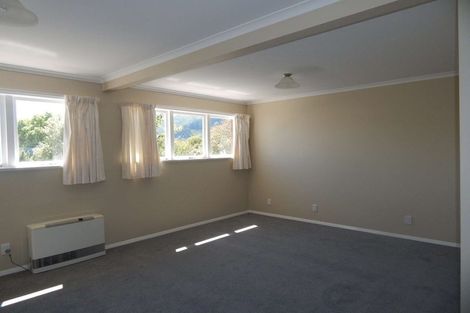 Photo of property in 3 The Strand, Wainuiomata, Lower Hutt, 5014