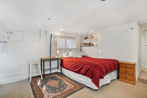 Photo of property in 27 Humphrey Kemp Avenue, Henderson, Auckland, 0612