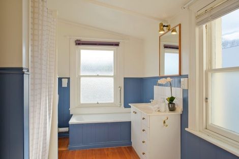 Photo of property in 2 Macnee Street, Mornington, Dunedin, 9011