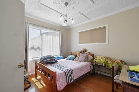 Photo of property in 1b Silby Street, Waitara, 4320