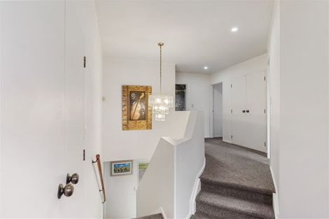 Photo of property in 13 Redfern Lane, Glenfield, Auckland, 0629