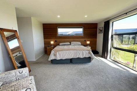 Photo of property in 9 Court Of Ascot, Seaward Bush, Invercargill, 9812