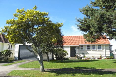 Photo of property in 53 Somerset Street, Brooklands, New Plymouth, 4310