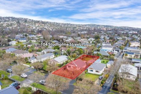 Photo of property in 104 Studholme Street, Somerfield, Christchurch, 8024