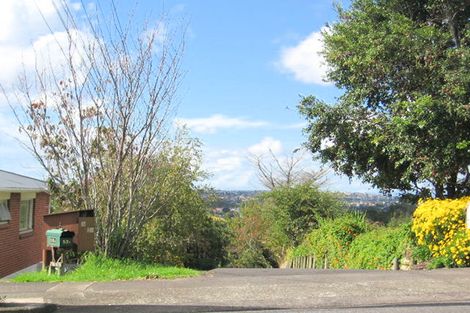 Photo of property in 2/52b Pleasant Road, Glen Eden, Auckland, 0602