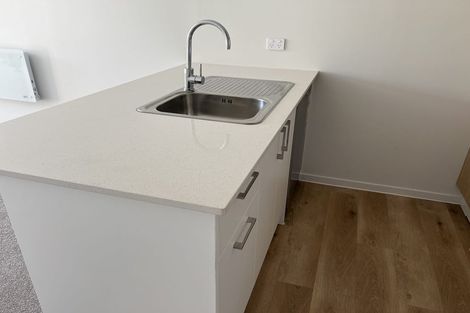 Photo of property in 6/2 Stokes Avenue, Te Atatu Peninsula, Auckland, 0610