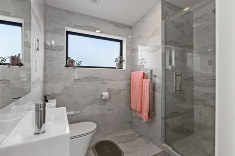 Photo of property in 49c Titirangi Road, New Lynn, Auckland, 0600