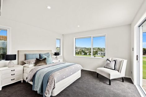 Photo of property in 20 Waititiro Rise, Stanmore Bay, Whangaparaoa, 0932