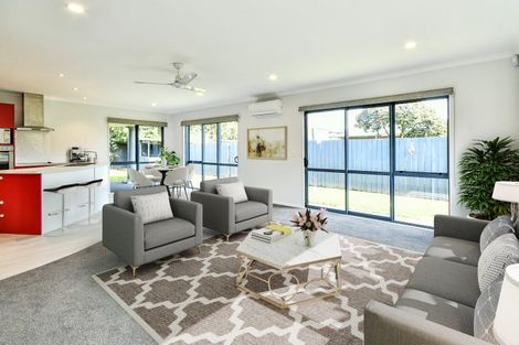 Photo of property in 53a Willis Road, Papakura, 2110