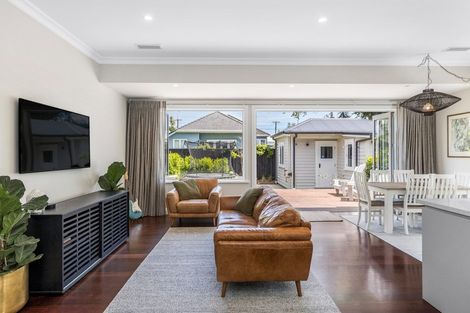 Photo of property in 58 Princes Street, Northcote Point, Auckland, 0627