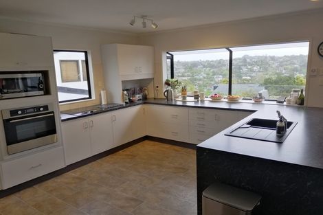Photo of property in 24 Montclair Rise, Browns Bay, Auckland, 0630