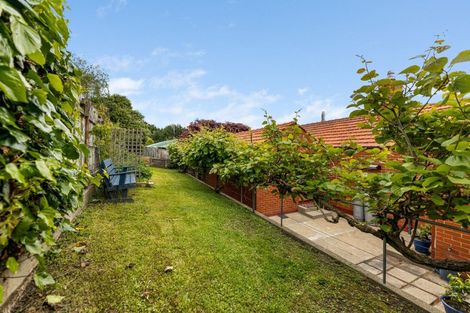 Photo of property in 16 Solway Street, Holmes Hill, Oamaru, 9401