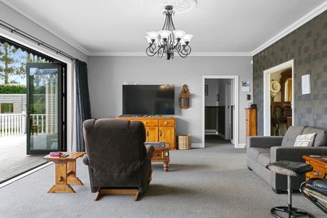 Photo of property in 736 Tukairangi Road, Kinloch, Taupo, 3385