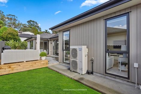 Photo of property in 63 Symes Drive, Red Beach, 0932