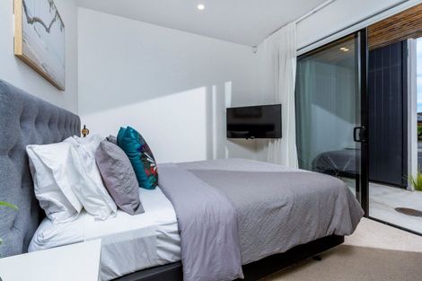 Photo of property in 77 Bomb Point Drive, Hobsonville, Auckland, 0616