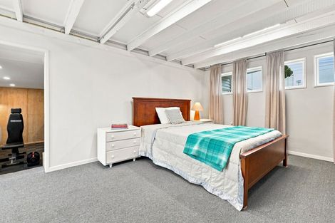 Photo of property in 1/77 Birkdale Road, Birkdale, Auckland, 0626