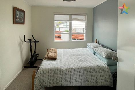 Photo of property in 27 Mossburn Grove, Kelson, Lower Hutt, 5010