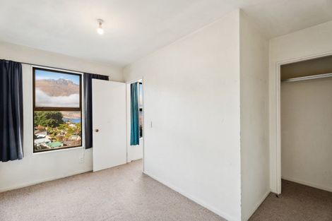 Photo of property in 6a Dart Place, Fernhill, Queenstown, 9300