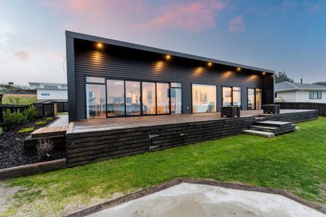 Photo of property in 10 Okahau Terrace, Warrington, 9471