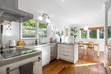 Photo of property in 40 Rona Street, Eastbourne, Lower Hutt, 5013