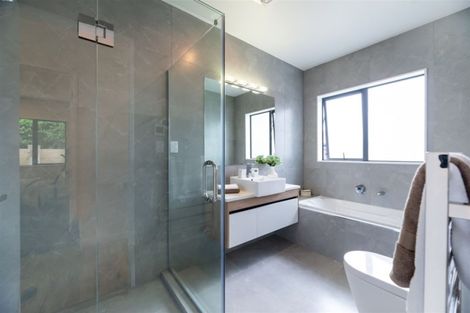 Photo of property in 19 Reserva Crescent, Kumeu, 0810