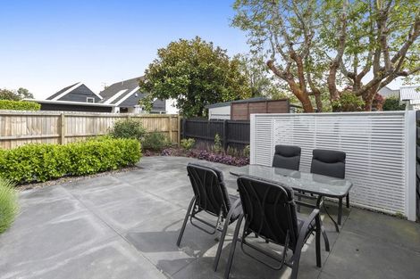 Photo of property in 2/76 Hinau Street, Riccarton, Christchurch, 8041