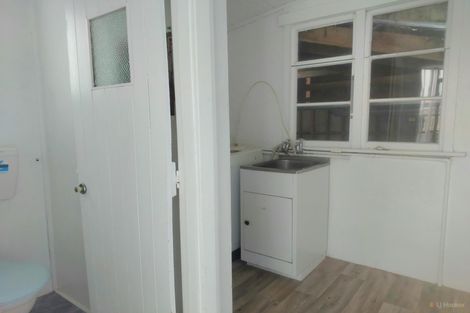 Photo of property in 53 Rhodes Street, Waimate, 7924