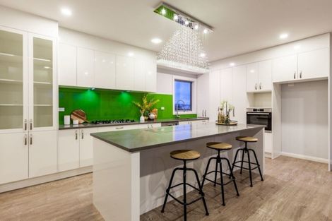 Photo of property in 20 Bridget Court, Red Beach, 0932