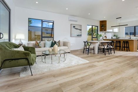 Photo of property in 32c Ludlow Terrace, Totara Vale, Auckland, 0627