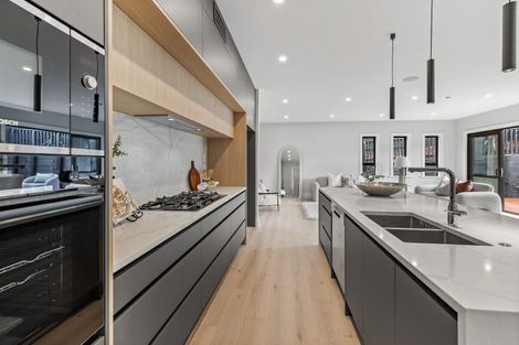 Photo of property in 7 Halcyon Bay Lane, Wainui, 0992