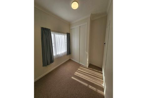 Photo of property in 30 Oxford Street, Fairfield, Hamilton, 3214