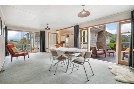 Photo of property in 805 State Highway 16, Waimauku, 0883