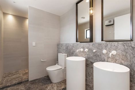 Photo of property in 12a Memorial Avenue, Ilam, Christchurch, 8053