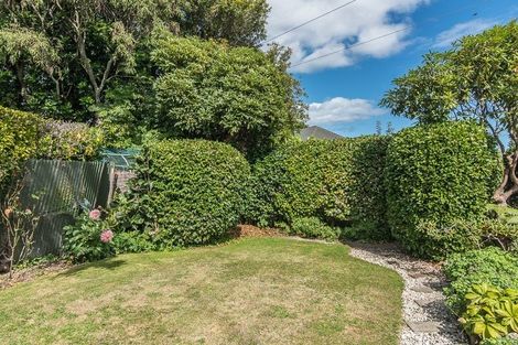 Photo of property in 11 Hurworth Grove, Waikanae, 5036