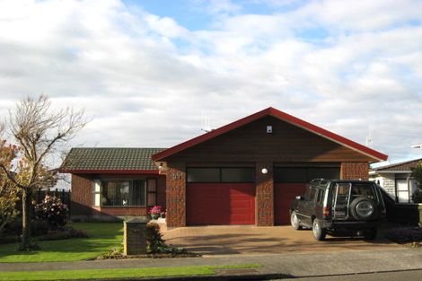 Photo of property in 33 Burn Street, Levin, 5510