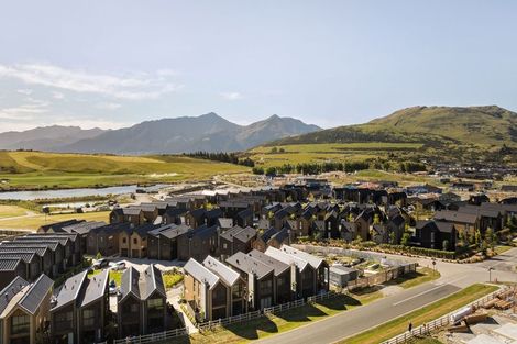 Photo of property in 33 Ryan Loop, Jacks Point, 9371